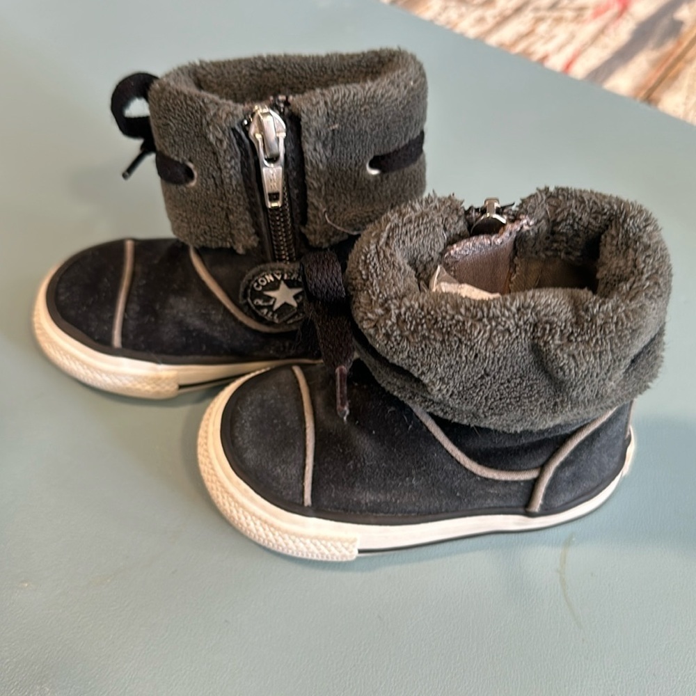 Converse black and grey all star high tops size 4